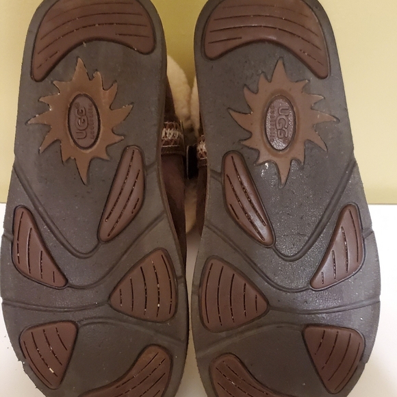 Ugg Boots - Picture 3 of 4